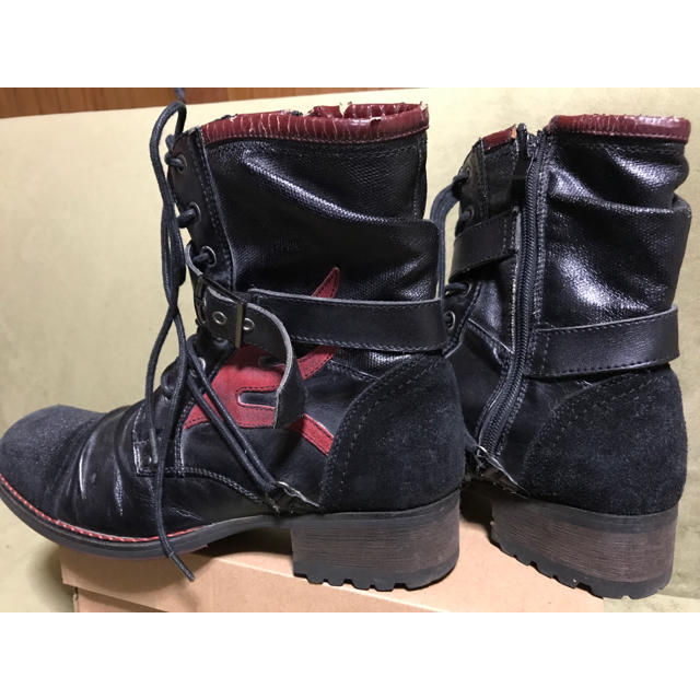 DRAGON BEARD(ドラゴンベアード)のドラゴンベアード ブーツ 黒×赤 メンズの靴/シューズ(ブーツ)の商品写真