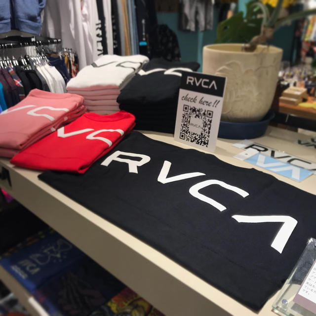 RVCA(ルーカ)のrvca ビックシルエット 入手困難 一番人気 赤 レッド RED 新品タグ付き メンズのトップス(Tシャツ/カットソー(半袖/袖なし))の商品写真