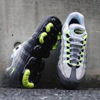 ナイキ(NIKE)のNIKE AIR VAPORMAX 95 "NEON" 26.5cm(スニーカー)