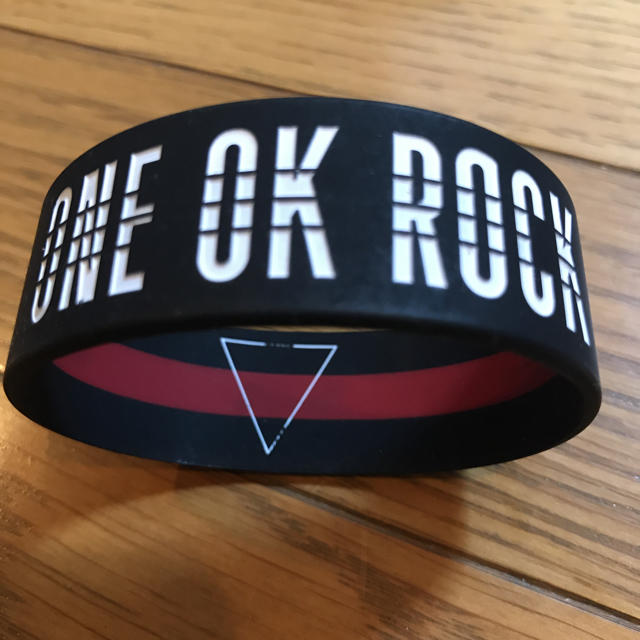 ONE OK ROCK(ワンオクロック)のワンオクロック ラババン エンタメ/ホビーのタレントグッズ(ミュージシャン)の商品写真