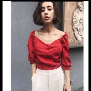 アメリヴィンテージ(Ameri VINTAGE)の⚠️専用⚠️DIANTHUS DECOLLETE BLOUSE(シャツ/ブラウス(長袖/七分))