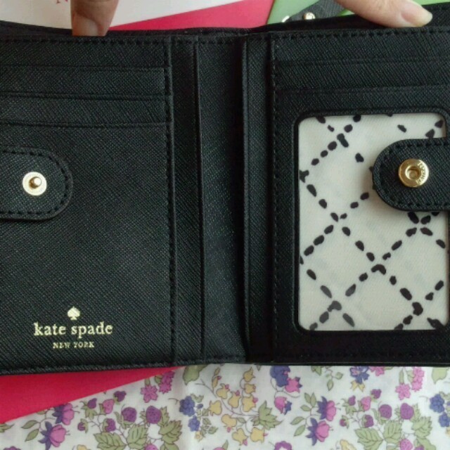 kate spade new york(ケイトスペードニューヨーク)のKate spade☆2つ折り財布☆黒 レディースのファッション小物(財布)の商品写真