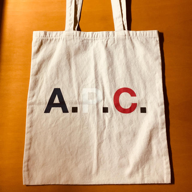 A.P.C(アーペーセー)のAPCトートバッグ レディース レディースのバッグ(トートバッグ)の商品写真