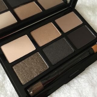 ボビイブラウン(BOBBI BROWN)のボビーブラウン★リッチキャビア アイ パレット★未使用品★限定品(アイシャドウ)