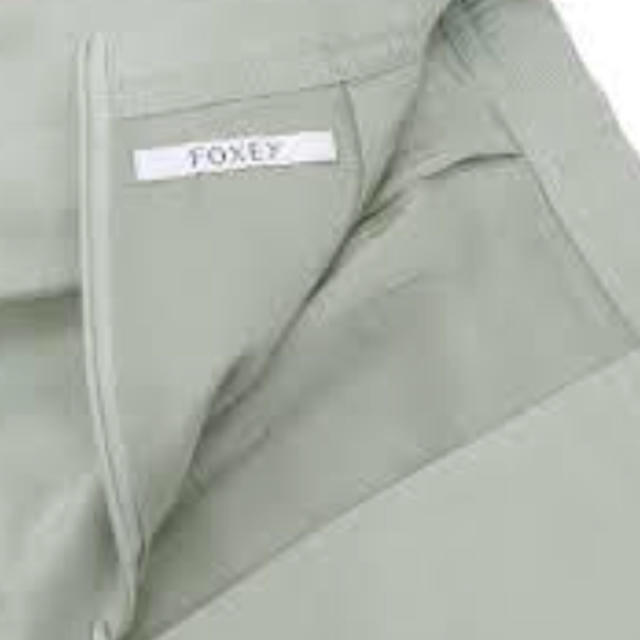FOXEY(フォクシー)の最終お値下げ‼️新品同様☆2017フォクシー☆シルクスカート♪ レディースのスカート(ひざ丈スカート)の商品写真