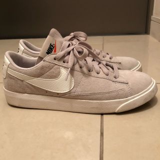 ナイキ(NIKE)のNIKE ブレーザーLOW SD ベージュ 24(スニーカー)