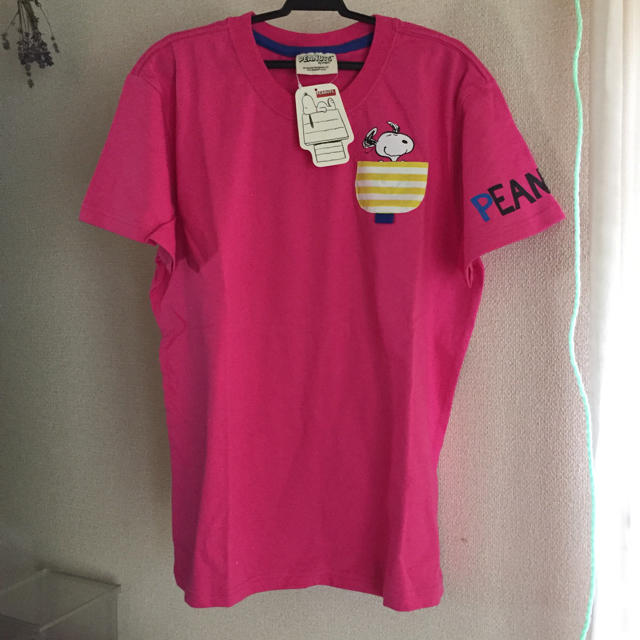 SNOOPY(スヌーピー)のスヌーピーのTシャツ レディースのトップス(Tシャツ(半袖/袖なし))の商品写真