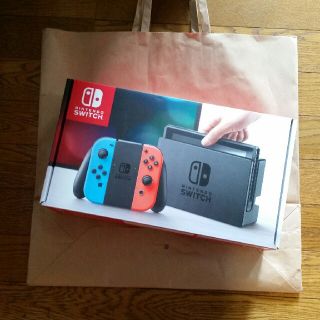 ニンテンドースイッチ(Nintendo Switch)の☆新品未使用☆ﾆﾝﾃﾝﾄﾞｰｽｲｯﾁ本体☆(家庭用ゲーム機本体)