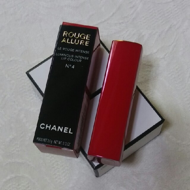 CHANEL 限定ルージュアリュールNo.4