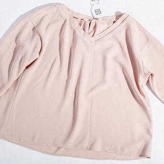 ユニクロ(UNIQLO)の美品☆UNIQLO ドレープブラウス(シャツ/ブラウス(長袖/七分))