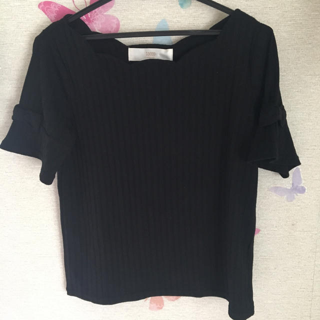 tocco(トッコ)の《最終価格》秋冬♡ほぼ新品♡tocco♡スカラップネック袖リボンニットソー レディースのトップス(カットソー(半袖/袖なし))の商品写真