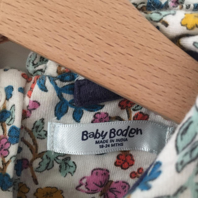 Boden(ボーデン)のmini boden ミニボーデン カットソー 美品！ キッズ/ベビー/マタニティのキッズ服女の子用(90cm~)(Tシャツ/カットソー)の商品写真