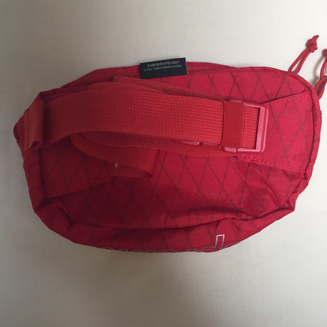 送料込 Supreme Waist Bag レッド