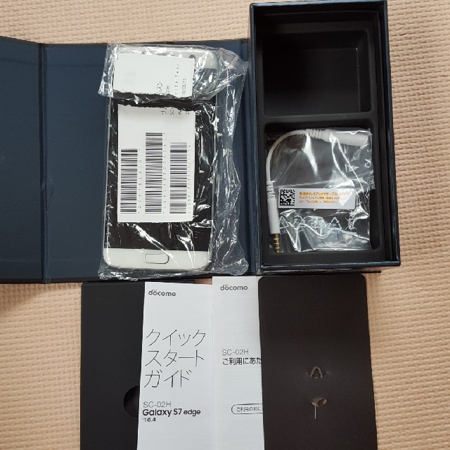 GALAXYs7edge 新品 SIMフリースマホ/家電/カメラ