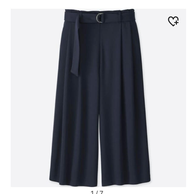 UNIQLO(ユニクロ)のUNIQLO クロップドワイドパンツ ネイビーXS レディースのパンツ(クロップドパンツ)の商品写真