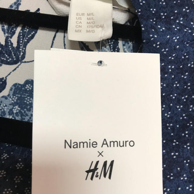 H&M(エイチアンドエム)の安室奈美恵 H&M コラボ ガウン レディースのジャケット/アウター(ガウンコート)の商品写真