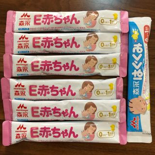 モリナガニュウギョウ(森永乳業)の専用 森永 E赤ちゃん スティックタイプ  おまけ はぐくみ(乳液/ミルク)