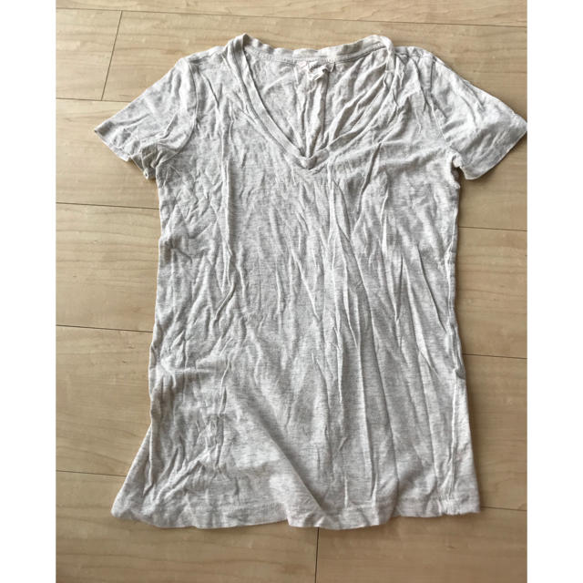 FOREVER 21(フォーエバートゥエンティーワン)のFOREVER21 グレーホワイトTシャツ レディースのトップス(Tシャツ(半袖/袖なし))の商品写真