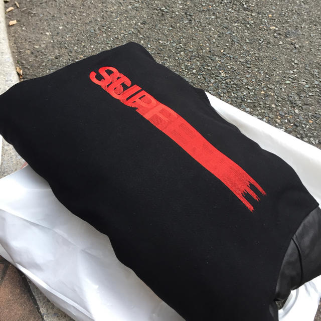 最安値 supreme モーションロゴ m