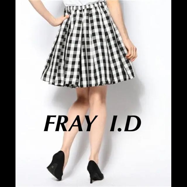 FRAY I.D(フレイアイディー)のFRAY I.D スカート 黒×白×グレー チェック柄 美品 レディースのスカート(ミニスカート)の商品写真