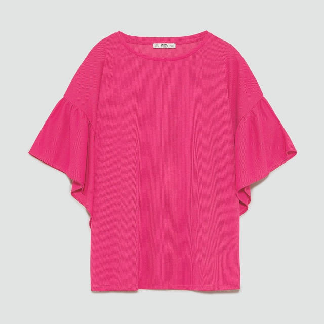 ZARA(ザラ)の新品☆ZARA ザラ フリルスリーブTシャツ レディースのトップス(Tシャツ(半袖/袖なし))の商品写真