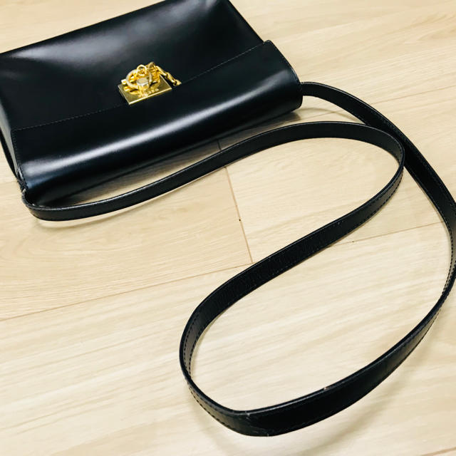 celine(セリーヌ)のCELINE ショルダーバック レディースのバッグ(ショルダーバッグ)の商品写真