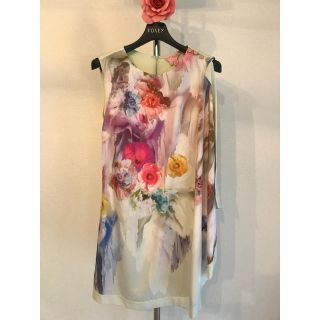 テッドベイカー(TED BAKER)の【美品】TED BAKER 花柄ワンピース サイズ1(ひざ丈ワンピース)