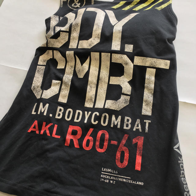 Reebok(リーボック)の65レスミルズボディコンバットタンクトップＳサイズ着用感あり送料込５００円 レディースのトップス(タンクトップ)の商品写真