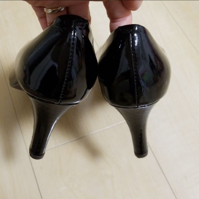Simplicite(シンプリシテェ)のSimplicite☆エナメルパンプス/38/黒 レディースの靴/シューズ(ハイヒール/パンプス)の商品写真