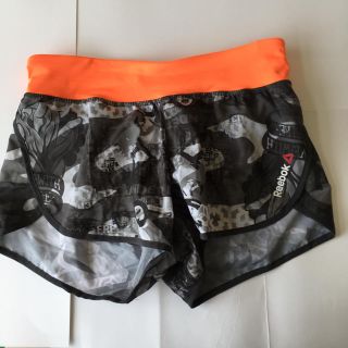 リーボック(Reebok)の77新品リーボッククロスフィットレディースショートパンツSサイズ送料込600円(ショートパンツ)