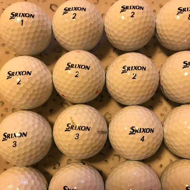 Srixon(スリクソン)のSRIXON Z-STAR ロストボール30個 チケットのスポーツ(ゴルフ)の商品写真