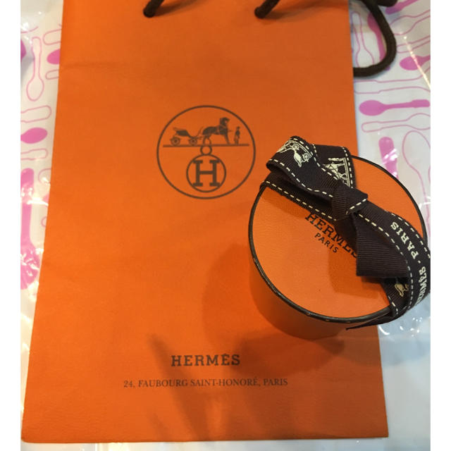 HERMES - エルメス 丸型 空箱の通販 by みん@自己紹介文必読 HERMES - エルメス 丸型 空箱の通販 by みん@自己紹介文必読