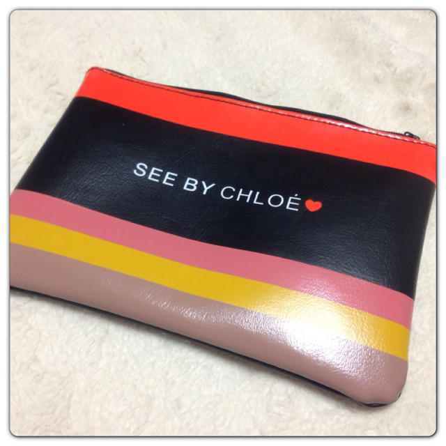 Chloe(クロエ)のCHLOE クッションポーチ୨୧♡ॢ レディースのファッション小物(ポーチ)の商品写真