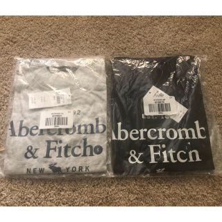 アバクロンビーアンドフィッチ(Abercrombie&Fitch)のAbecrombie & Fitch Tシャツ ２枚 新品未使用  S〜Mサイズ(Tシャツ(半袖/袖なし))