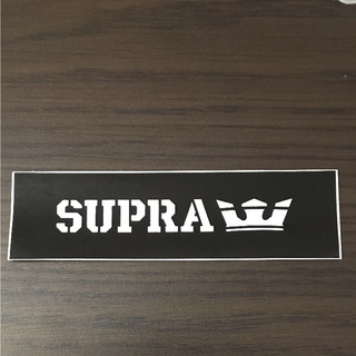 スープラ(SUPRA)の【縦3.4cm横12.4cm】SUPRA skateboard ステッカー(ステッカー)