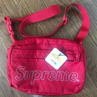 Supreme - 即完売 Supreme ショルダーバッグ 赤 red 18awの通販｜ラクマ