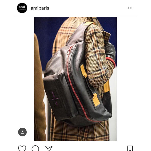 EASTPAK(イーストパック)の専用ami×eastpak ショルダーバック メンズのバッグ(ショルダーバッグ)の商品写真