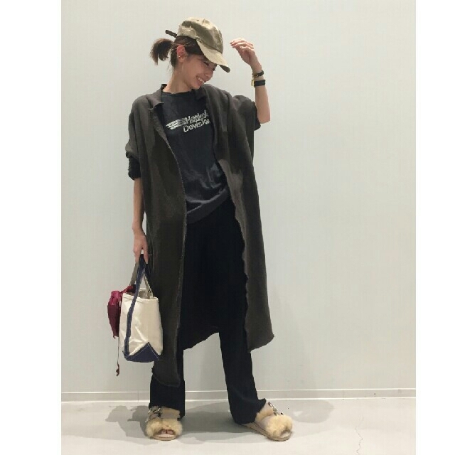 ☆新品タグ付☆アパルトモン 新色カーキ GOOD GRIEF スウェットガウン