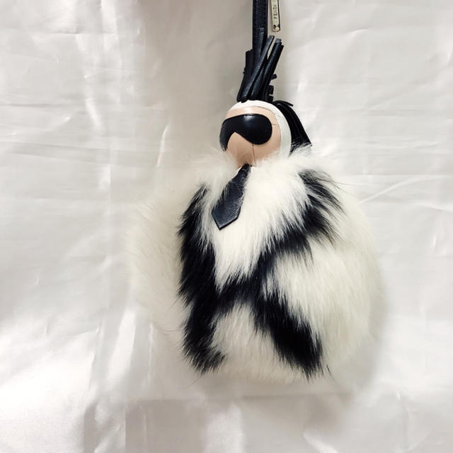 FENDI(フェンディ)のフェンディ モンスター カールラガーフェルド バッグチャーム レディースのアクセサリー(チャーム)の商品写真