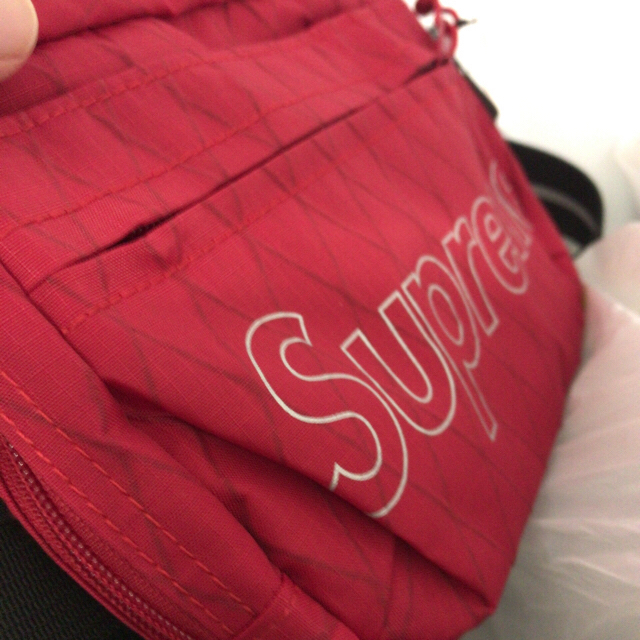 Supreme(シュプリーム)のsupreme ショルダーバッグ メンズのバッグ(ショルダーバッグ)の商品写真