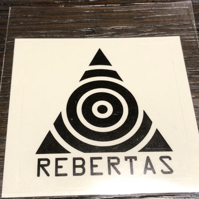 REBERTAS(リベルタス)のREBERTAS ステッカー エンタメ/ホビーのタレントグッズ(その他)の商品写真
