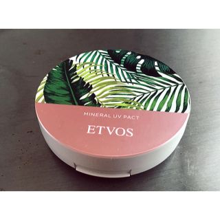 エトヴォス(ETVOS)のゅの様専用 ETVOS エトヴォス ミネラルUV パクト ライトベージュ(フェイスパウダー)