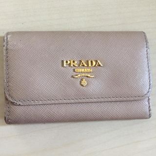 プラダ(PRADA)のプラダ キーケース ベージュ (キーケース)