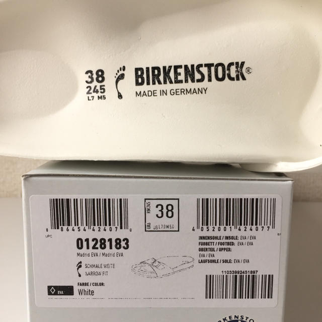 BIRKENSTOCK(ビルケンシュトック)の新品 BIRKENSTOCK マドリッド EVA 白 38 レディースの靴/シューズ(サンダル)の商品写真