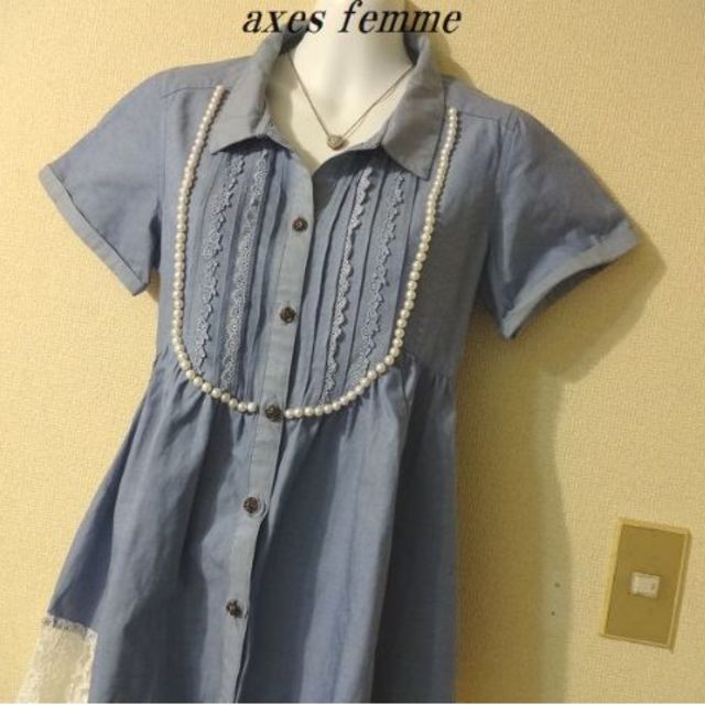 axes femme(アクシーズファム)のaxes femmeアクシーズファム♡パールレースデニムシャツ レディースのトップス(シャツ/ブラウス(長袖/七分))の商品写真