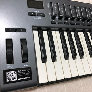 【novation】LAUNCHKEY49 MIDIキーボード(MIDIコントローラー)