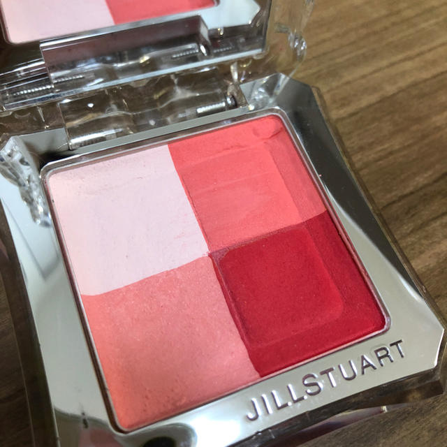 JILLSTUART(ジルスチュアート)のジルスチュアート チーク コスメ/美容のベースメイク/化粧品(チーク)の商品写真