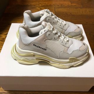 バレンシアガ(Balenciaga)の24時まで！BALENCIAGA tripleS 43 白 ブラン(スニーカー)