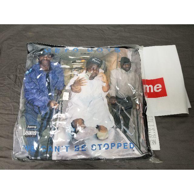 Supreme(シュプリーム)のSupreme×Rap-A-Lot Records クッション インテリア/住まい/日用品のインテリア小物(クッション)の商品写真