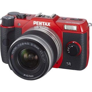 ペンタックス(PENTAX)の◆PENTAX Q10 ズームレンズキット [レッド]新品(ミラーレス一眼)